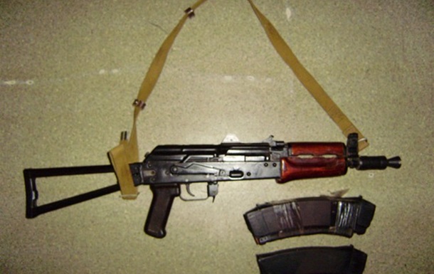 На вокзале в Мелитополе задержали мужчину, перевозившего оружие из зоны АТО