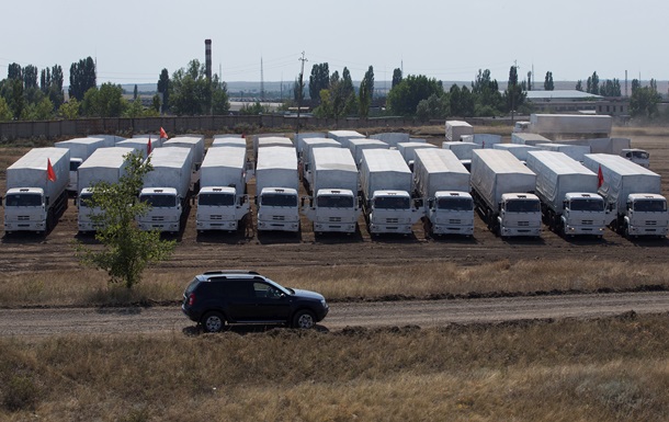 Красный Крест уменьшил число сопровождающих гуманитарного конвоя РФ