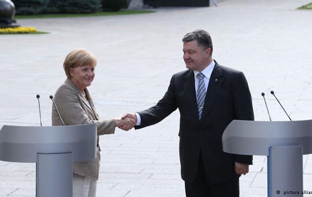 Експерти: Меркель у Києві - це протиставлення тим часам, коли Москва з Берліном ділили Європу
