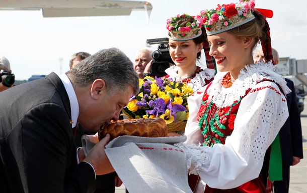 Порошенко прилетел в Минск, ожидается прибытие Эштон и Путина