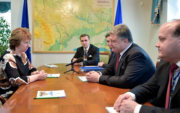 Брифинг Порошенко по итогам встречи в Минске