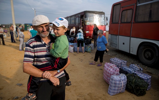 Українських біженців переселять із Криму на материкову Росію протягом тижня