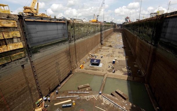 На лето 2015 года намечены испытания реконструированного Панамского канала