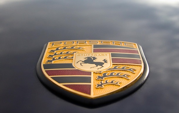 У Росії у швачки викрали Porsche 
