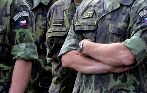 Українська армія має намір перейти на стандарти збройних сил НАТО 