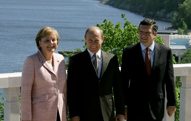 Путін, Меркель і Баррозу обговорили відстрочку застосування Угоди про асоціацію України з ЄС 
