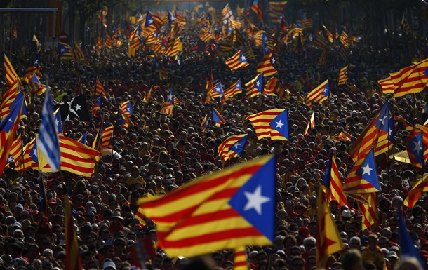 В Каталонии приняли закон, дающий возможность провести референдум о независимости
