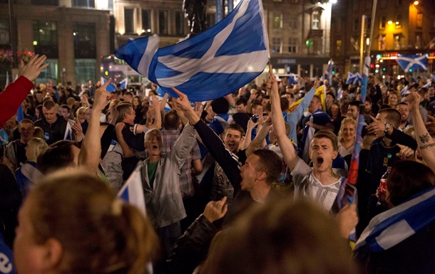 После референдума: в Шотландии продолжаются драки и аресты