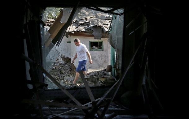 Вночі обстріляли Куйбишевський район Донецька, є постраждалі