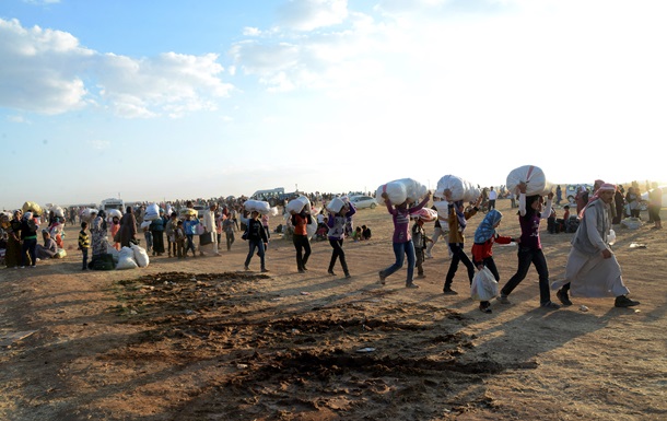 За сутки границу с Турцией пересекли около 70 тыс. сирийцев