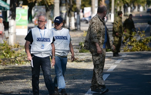 У Луганській області обстріляли представників ОБСЄ - силовики
