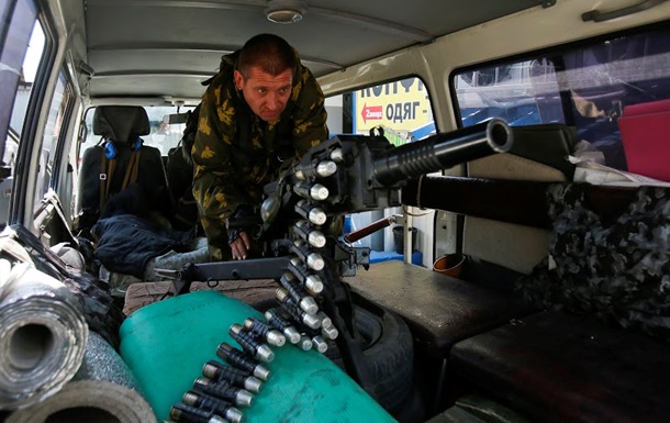 Силовики заявляють, що сепаратисти не відводять озброєння в зоні АТО 