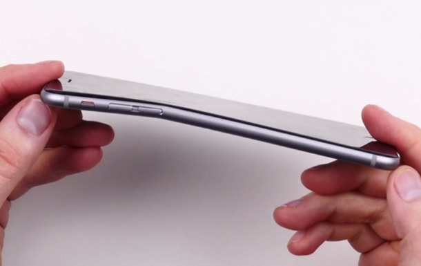 Новий iPhone 6 Plus нарекли найкрихкішим флагманським смартфоном 