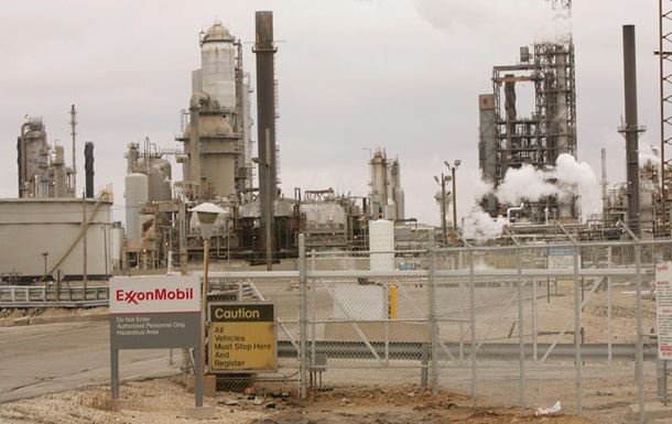 Санкции больно ударили по ExxonMobil в России - Financial Times