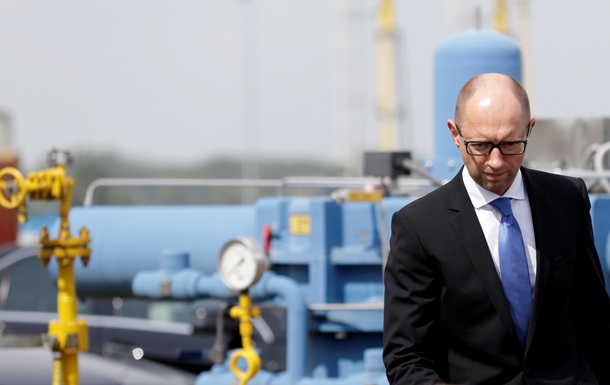 Яценюк: Украина не получает российский газ уже четыре месяца
