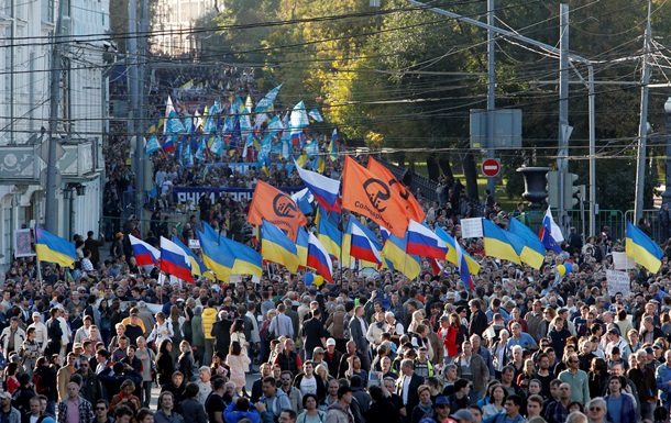 Конфликт на Донбассе почти не изменил отношения украинцев к России