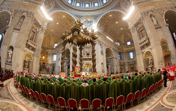 Папа римский Франциск призвал епископов пожалеть мирян