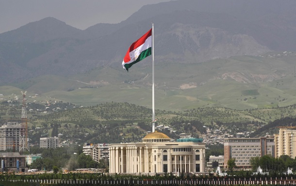 В Таджикистане за призывы к митингу блокировали более 200 сайтов и соцсети