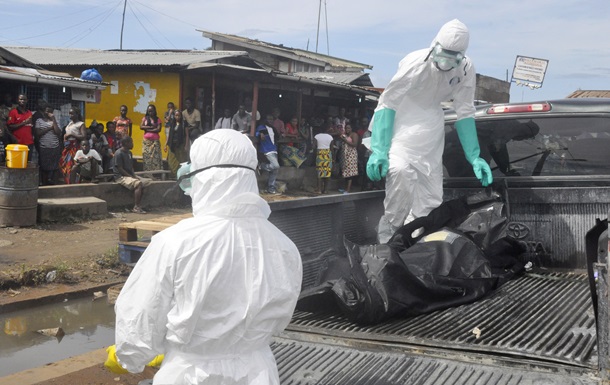 Від Еболи загинули вже понад чотири тисячі людей 