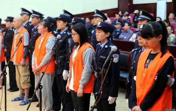 Членов секты в Китае приговорили к смерти за убийство в Макдоналдс