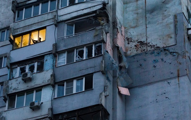 В двух районах Донецка не смолкают звуки залпов