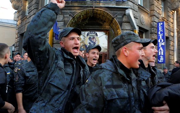 Итоги 13 октября: Митинг солдат-срочников Нацгвардии, покушение на Губарева
