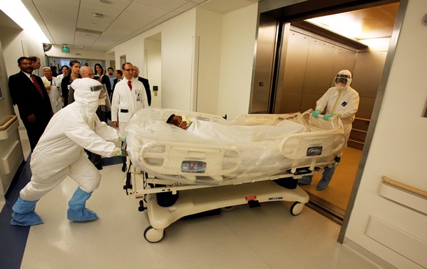 Минобороны США выделит группу врачей на борьбу с Эболой