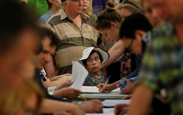 Голосование в трех районах Луганской областипросят перенести