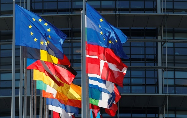 Европарламент утвердил новый состав Еврокомиссии