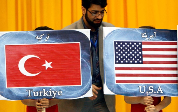 Нефть раздора. США пригрозили Турции санкциями и заморозкой активов