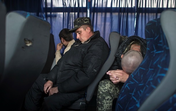 З полону звільнено п ятьох бійців батальйону Донбас - Порошенко 