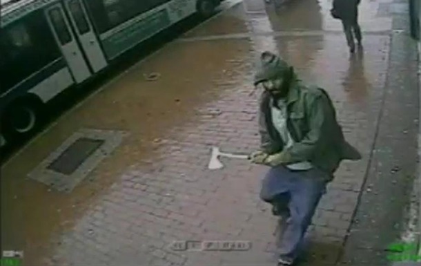 Поліція назвала чоловіка з сокирою в Нью-Йорку терористом