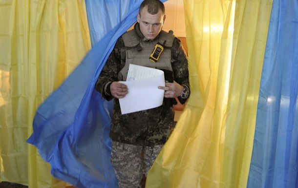 Більше десяти тисяч бійців АТО зможуть проголосувати на виборах - Порошенко