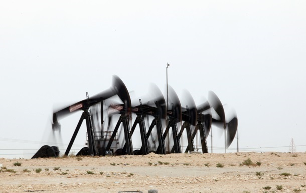 Ціна нафти WTI вперше за два роки впала нижче $80 за барель 