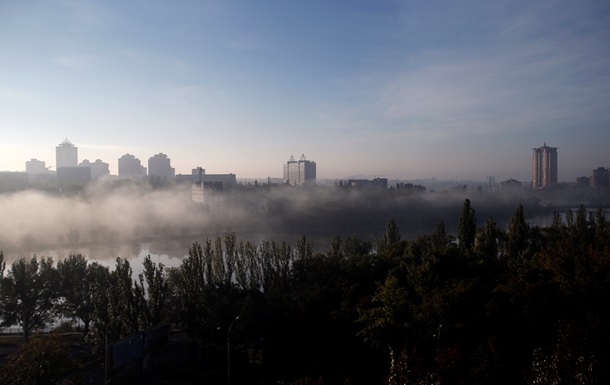 В Донецке целый день слышны взрывы