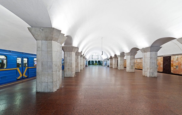 О минировании метро в Киеве можно узнать через Twitter 