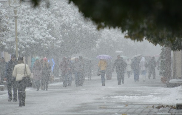 Синоптики розповіли, коли в Україні почнуться снігопади