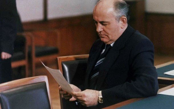 Горбачов у Берліні закликав скасувати санкції Заходу проти політиків РФ