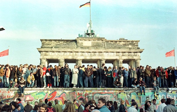 Берлінська стіна як прокляття і натхнення