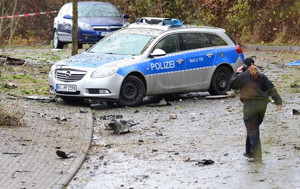 В Германии мужчина взорвал себя на глазах у полицейских