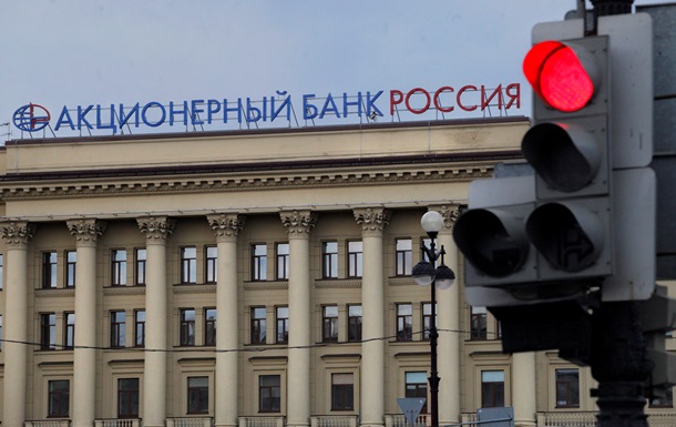 S&P: Російські банки - найбільш вразливі серед економік, що розвиваються