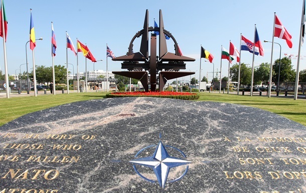 Делегация НАТО прибыла с рабочим визитом в Украину