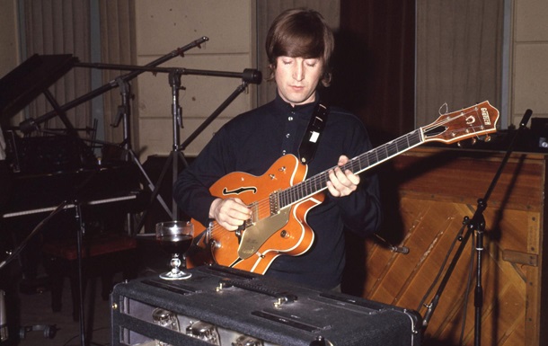 Для гитары Леннона не нашлось покупателей на аукционе