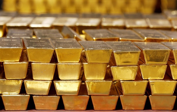 В октябре Украина лишилась трети золотовалютных резервов 