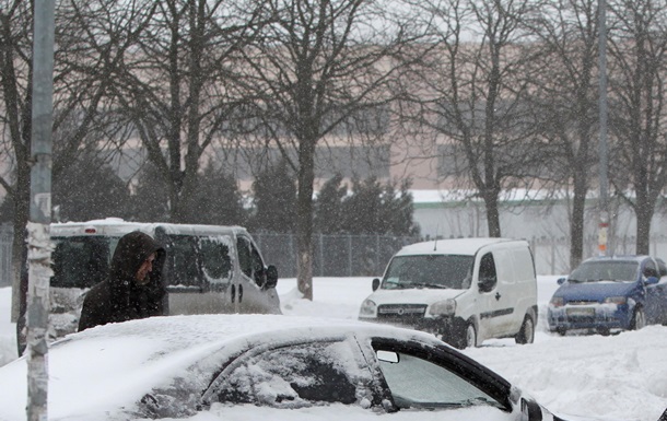 Пробки в Киеве: такси отказываются работать из-за снегопада