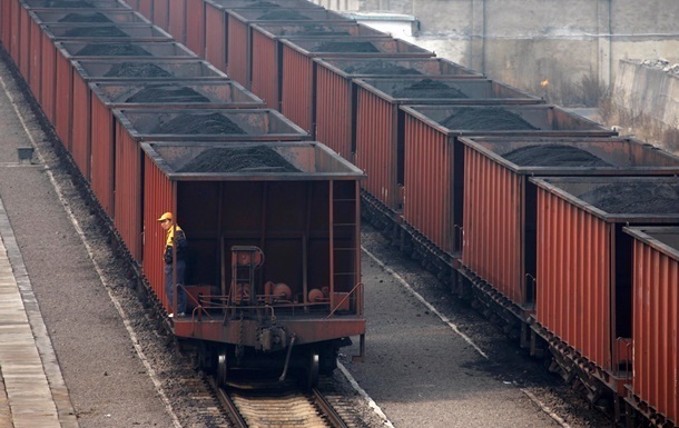 На складах Луганской области ждут вывоза 122 тысячи тонн угля – Москаль 