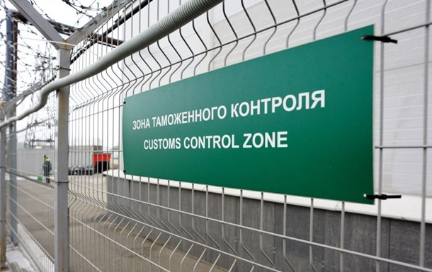 Білорусь відновила митний контроль на кордоні з Росією