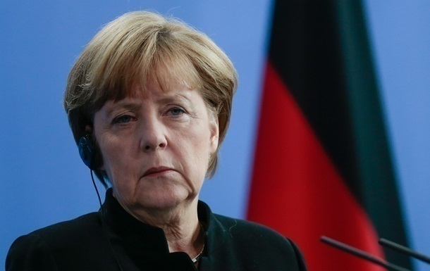 Меркель обіцяє продовжувати тиснути на Росію
