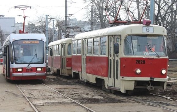В Харькове вновь обесточены трамваи и троллейбусы