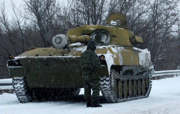 В ЛНР заявили об отводе тяжелой артиллерии